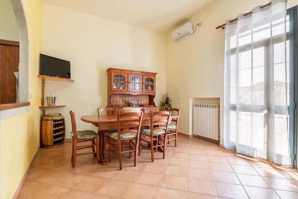 Coastal Heaven, Spacious Apartment Near The Beach Marina Di Pisa Italy
